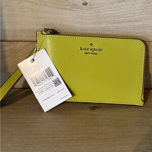 NWT Kate Spade Card Holder Wristlet in Star Fruit